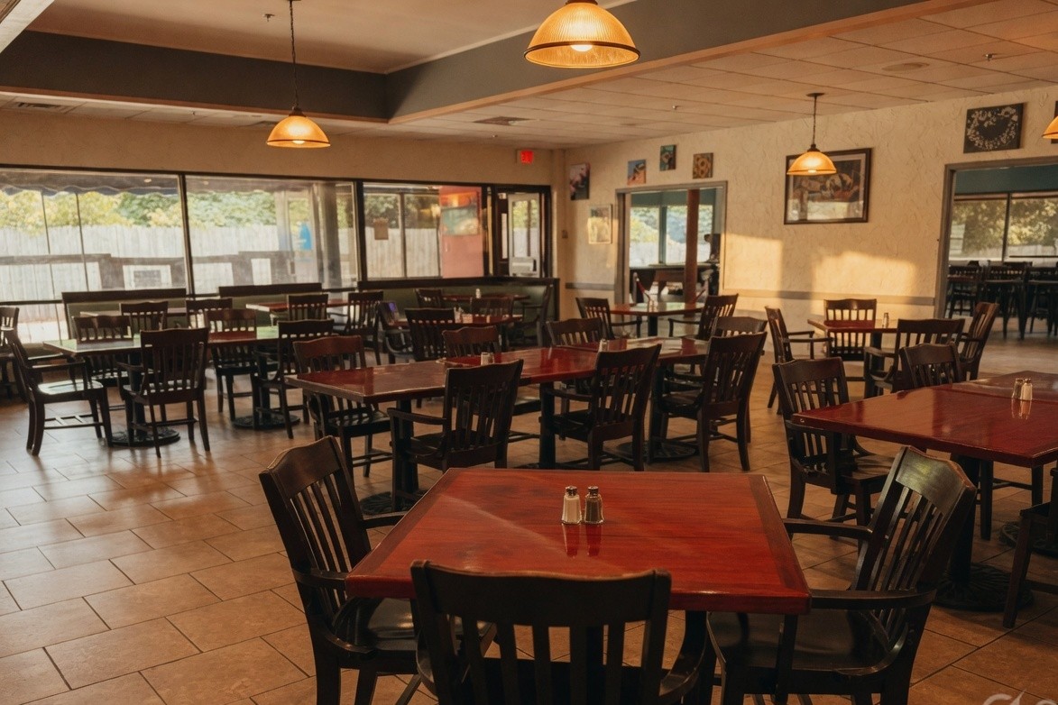 Bottomz Up dining room interior on Seymour Drive