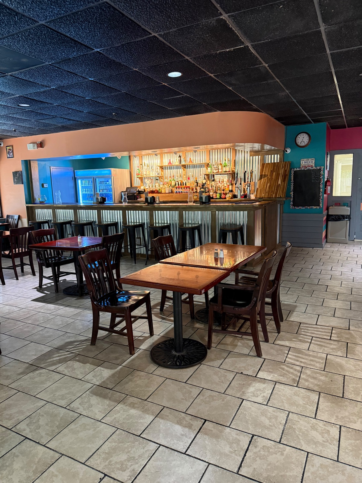 Full bar at Bottomz Up Bar & Grill